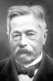 Figure 2 : Édouard Stephan (1837-1923), normalien, astronome français, directeur de l’Observatoire de Marseille de 1866 à 1907.