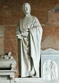 Figure 2 : Statue (1863) de Leonardo da Pisa, ou Fibonacci, au Camposanto de Pise (Italie) (photo WikiCommons Hans-Peter Postel, cc-by 2.5)
